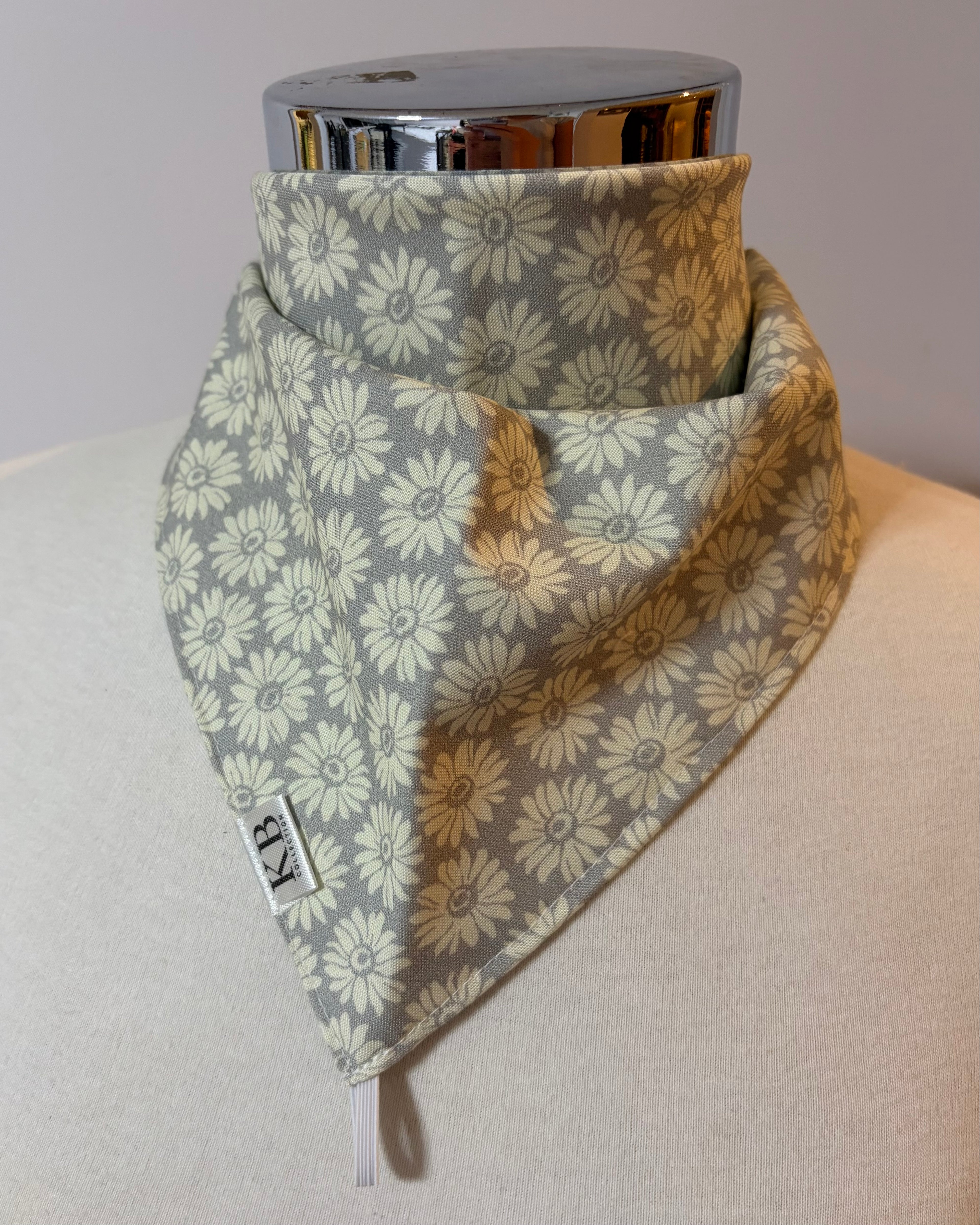 Cotton Neck Scarf - Silver Sunflowers