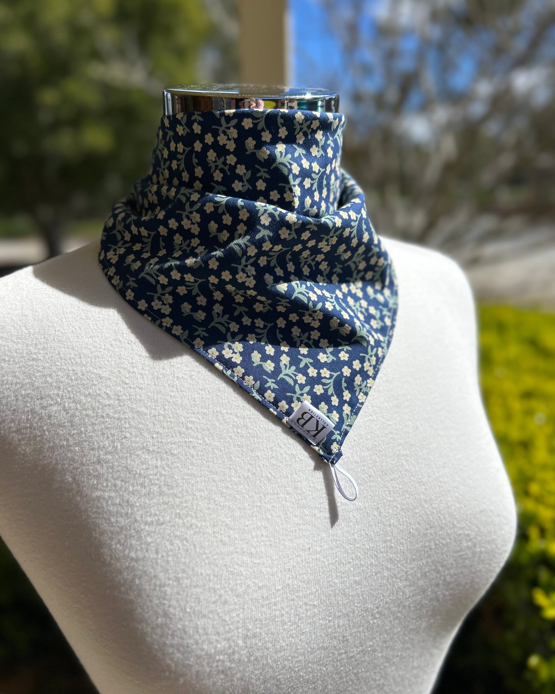 Cotton Neck Scarf - Navy Daisies