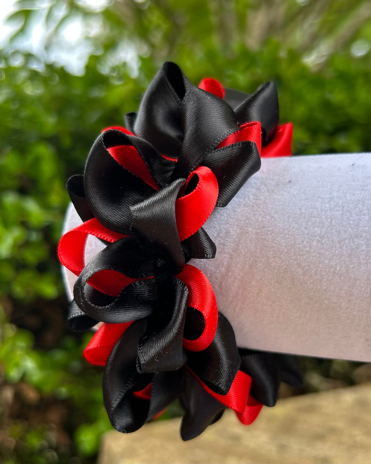 Ribbon Scrunchie - Red & Black – KB Collection