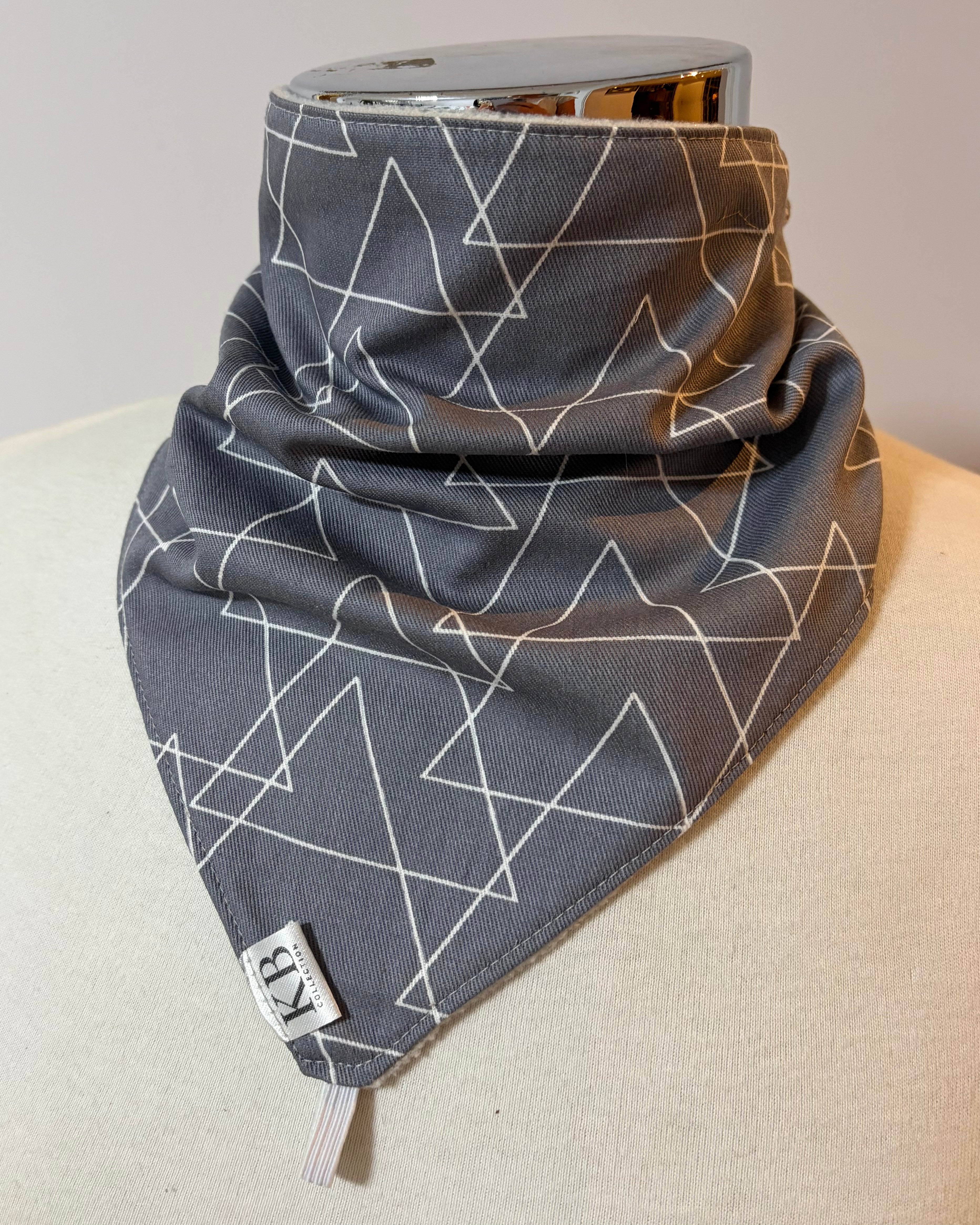 Cotton/Fleece Neck Scarf - Triangles